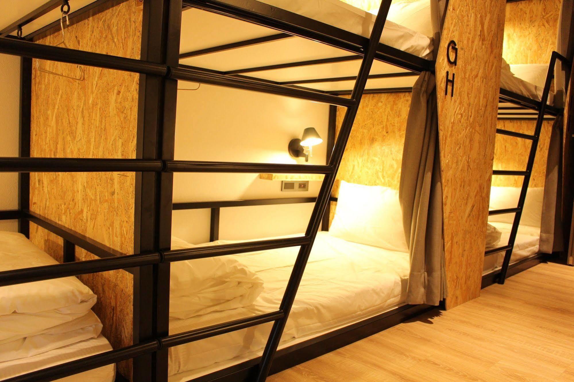 Let'S Hostel Kaohsiung Buitenkant foto